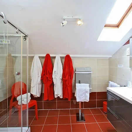 Hotel Logis Le Manoir D'elles *