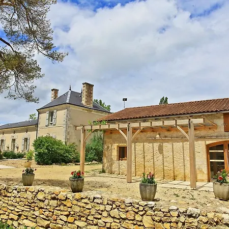 Logis Le Manoir D'elles Saint-Romain-et-Saint-Clément